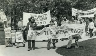 No more war, About 70 people marched from Queen's Park to Nathan Phillips Square yesterday, chanting anti-war slogans, for a rally to mark the anniver(...)