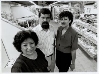 Dona Lug Virgilio Ayala Lillian Ospina, Mercado Latineo Americano