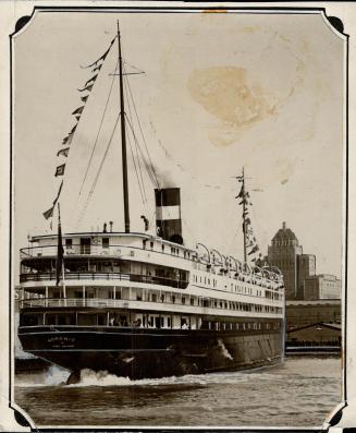 Largest Passenger Lake Boat At Toronto