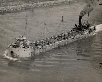 Fear the canadian freighter Novadoc has gone down with her crew is held by the U