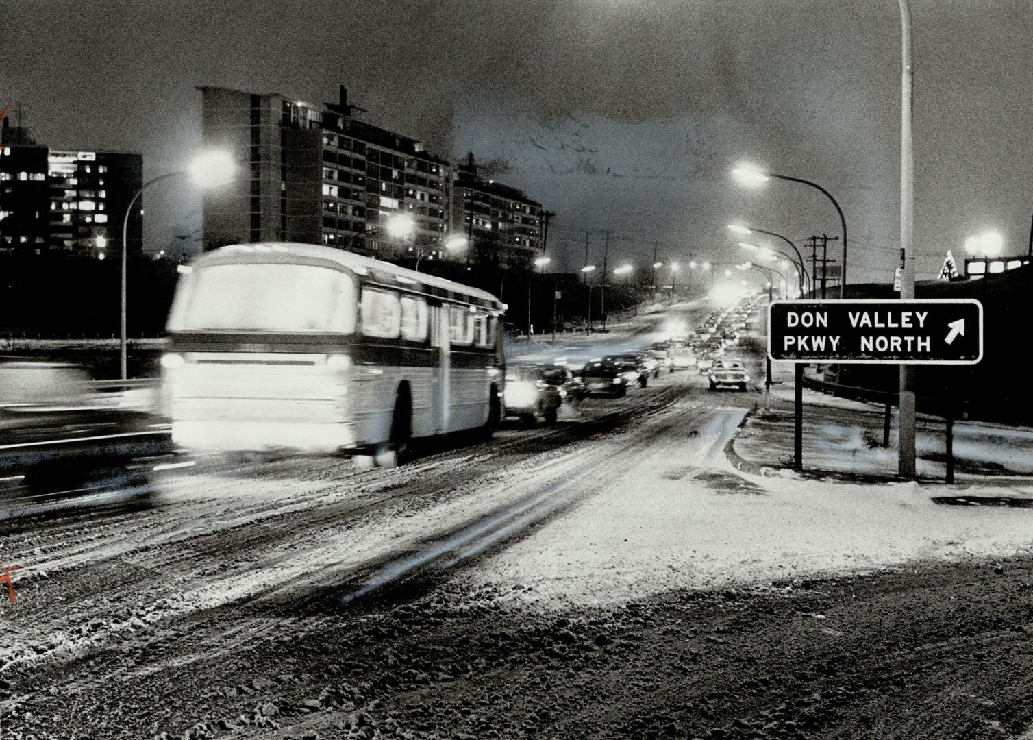 A year ago today Lawrence Ave. E. was covered with snow, biting winds whipped Metro and the mean temperature of 17 degrees made it the coldest day of (...)