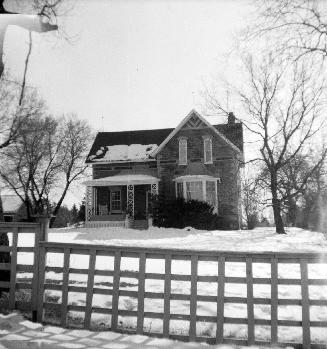 House, 327 Steeles Avenue East, south side, east of Bayview