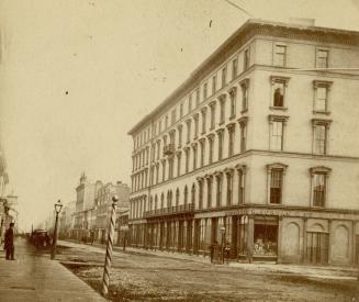 King Street West, looking east from York St