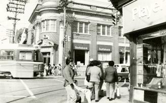 Broadview & Gerrard looking north east, 1984