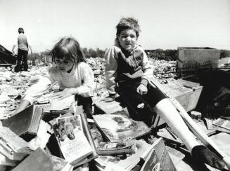 Storms - Tornados - Ontario 1985 (2 files) 2 of 2 files 60