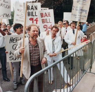 Doctors besiege Queen's Park