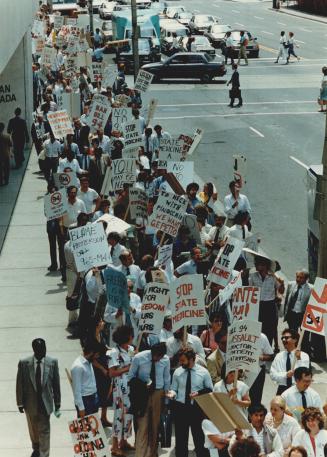 Strikes - Canada - Ontario - Doctors 1986