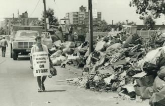 Something smells. Frustrated North York residents, unable to deliver their rotting garbage to the Ingram Dr. incinerator after it closed for the weeke(...)