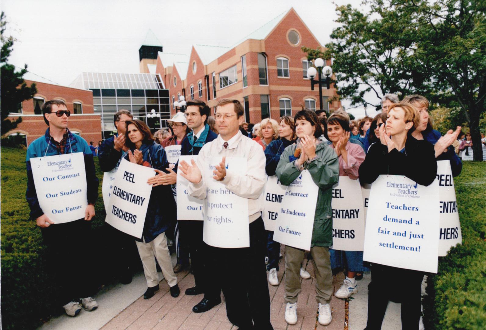 Strikes - Canada - Ontario - Teachers September 1998