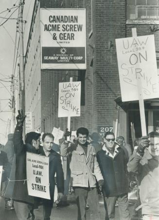 Angrily rejecting an ultimatum by Acme Screw and Gear that it would close its two plants if workers didn't accept a wage freeze, more than 800 employe(...)