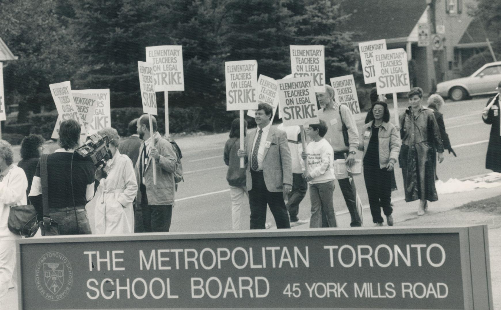 A way out?: New proposals on teachers' roles may help end strike scenes like this