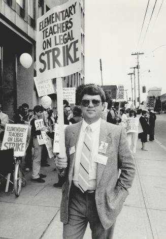 Strikes - Canada - Ontario - Toronto - Teachers 1987