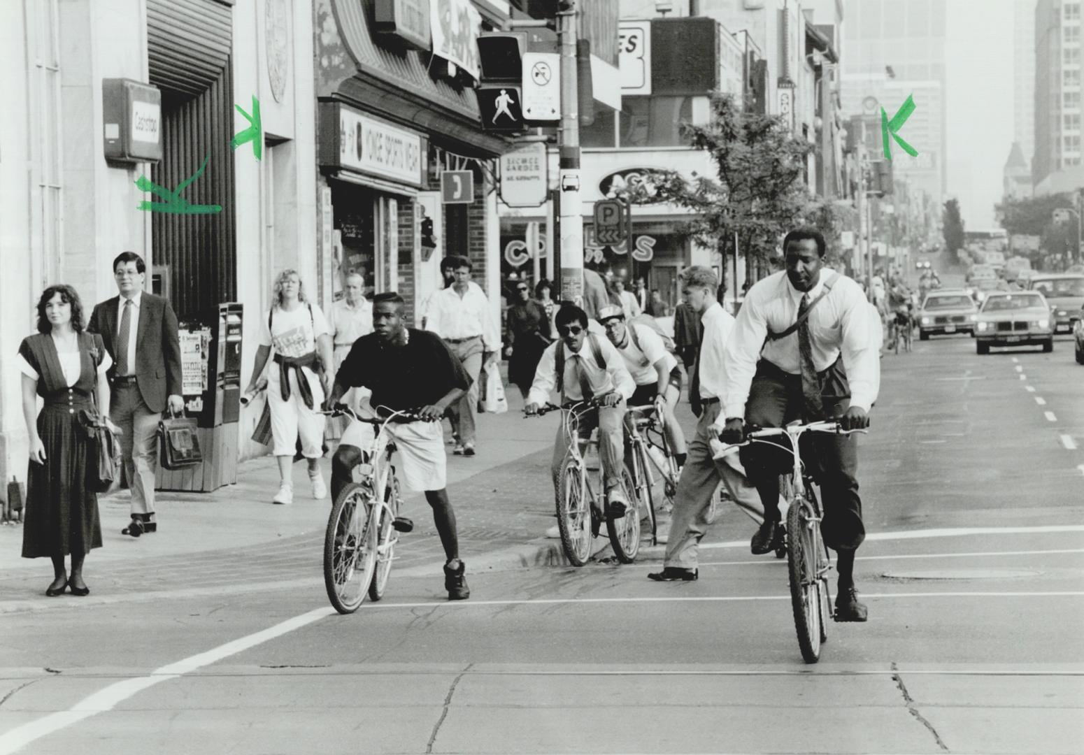 Strike Saver: The TTC strike showed many people the better way may be on their bicycles -- but more promotion by politicians is needed