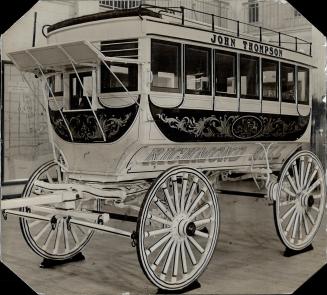 Restore old Stage coach, This ancient stage coach, operated between Richmond Hill and Toronto for more than 15 years preceding 1895, has been repainte(...)