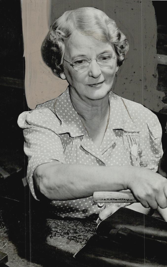 Mrs. M. E. Nicholson says, It will be hard to go back to housework after the war. Plant officials say of the grandmothers: They're better workers than(...)