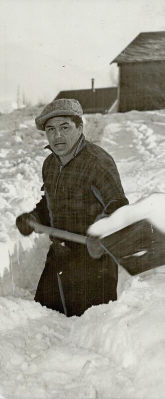 In Schreiber, Ont., the residents are getting ready for Japanese nationals evacuated from the British Columbia coast. This is one of the residents of (...)