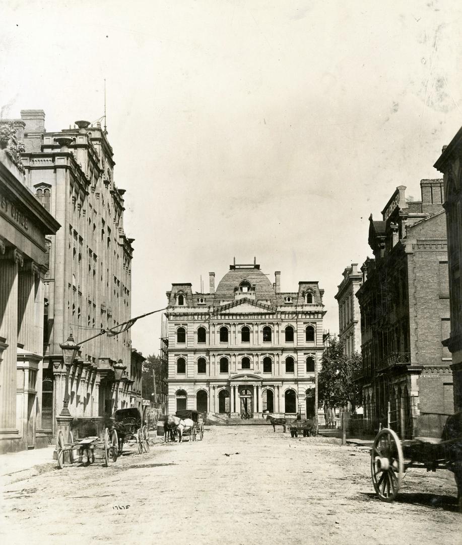 Toronto St., looking north to Adelaide St., Toronto, Ontario