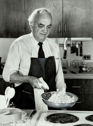 10.29 U.S. chef Pierre Franey started cooking at 10. Now he starts frying potatoes