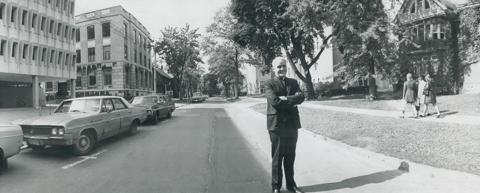 St. Michael's College President John Kelly on St. Joseph St., centre of a storm involving the academic community and City Hall. The city works departm(...)