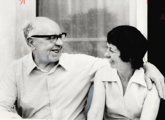 Reunited after 27 years of seperation, Fred Allen of England sits with his daughter Rose Saxby in her home, in Oshawa