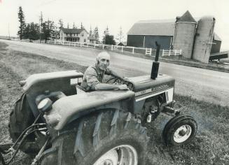 The most-improved farm in the 945 square miles of Durham Region this year is the Holstein operation owned by Clifford Redman of Scugog Island, winner (...)