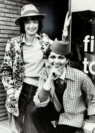 Flair for accessories is particular strength of designers Mary Lu Toms (above, left) and Pat Pinch, founders of Finishing Touches boutique. Below is o(...)