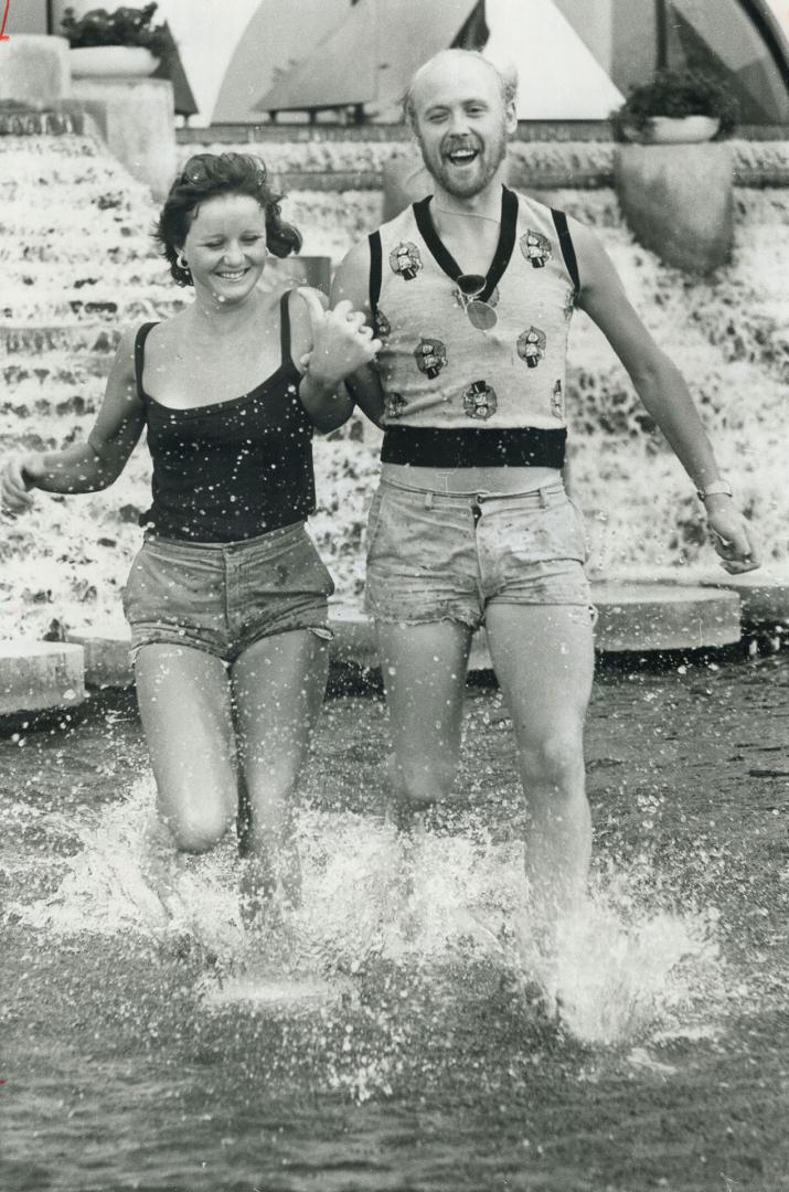 Among the 9,124 people who left Britain for Canada in the first quarter of this year were Welshman Howard Bulpin, 23, a mechanic-truck driver, and his(...)