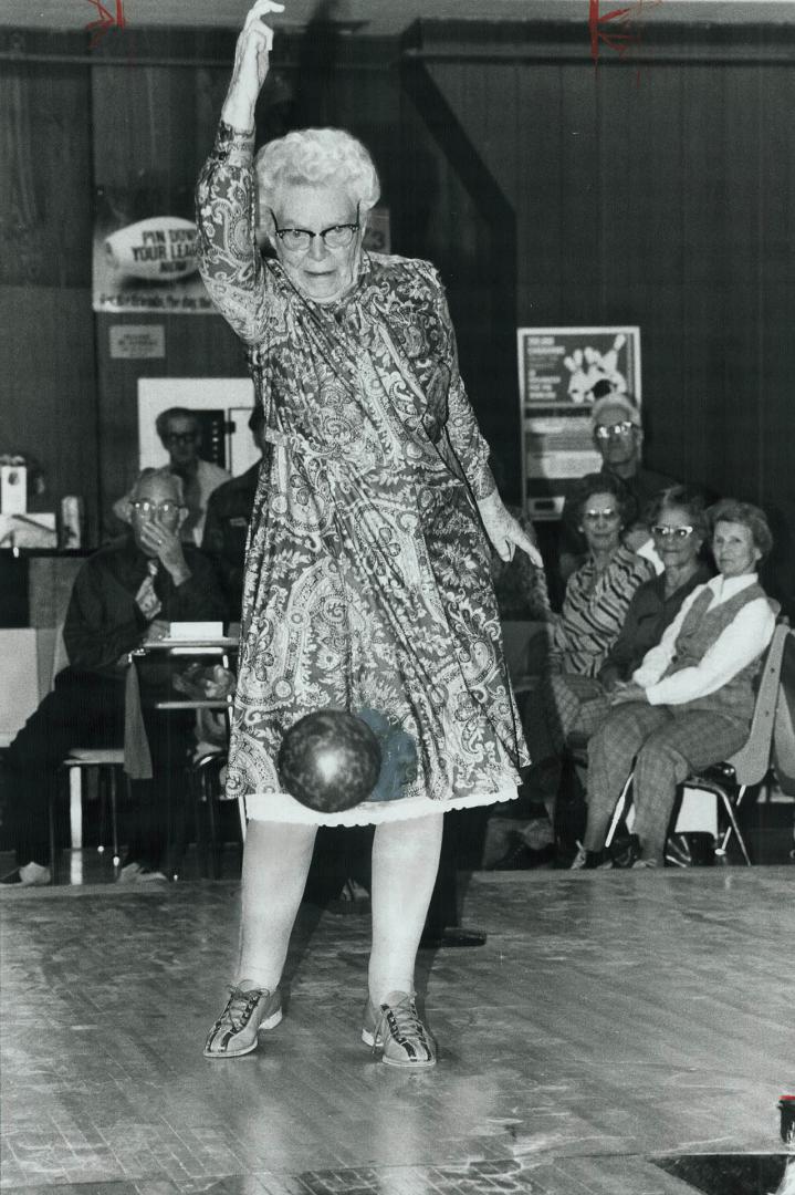 90 years old, Spry Gertrude Cooper is still bowling them over in her weekly 5-pin game at an Avenue Rd