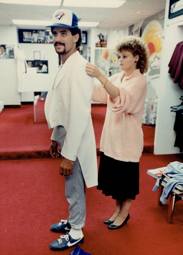 Rookie pitcher Luis Aquino was being fitted by Kim Beier for a new jacket at the Blue Jays training site in Dunedin, Fla., yesterday but it has nothin(...)