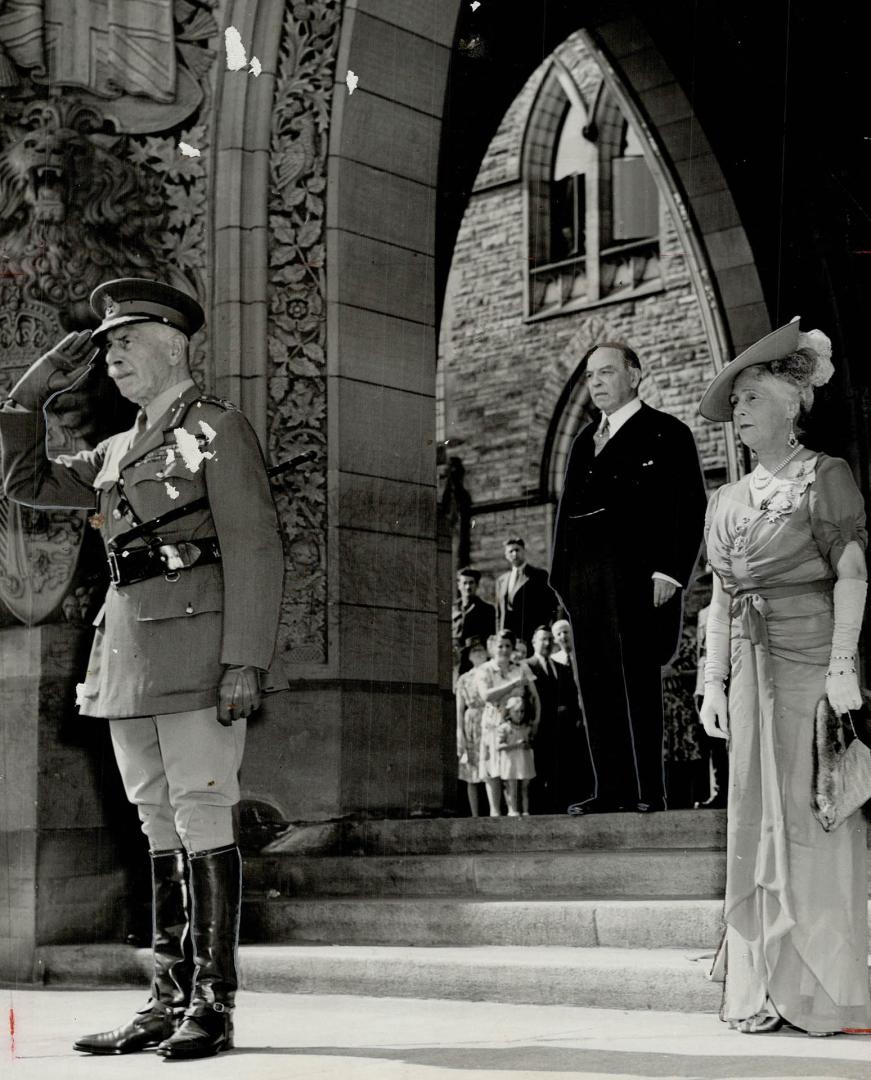 Some of the Glitter of peacetime was restored to the opening of parliament when the new session got under way at Ottawa Thursday. There was a guard of(...)