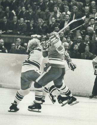 Despite violence, Russian hockey fans still revere Gordie Howe and Bobby Hull