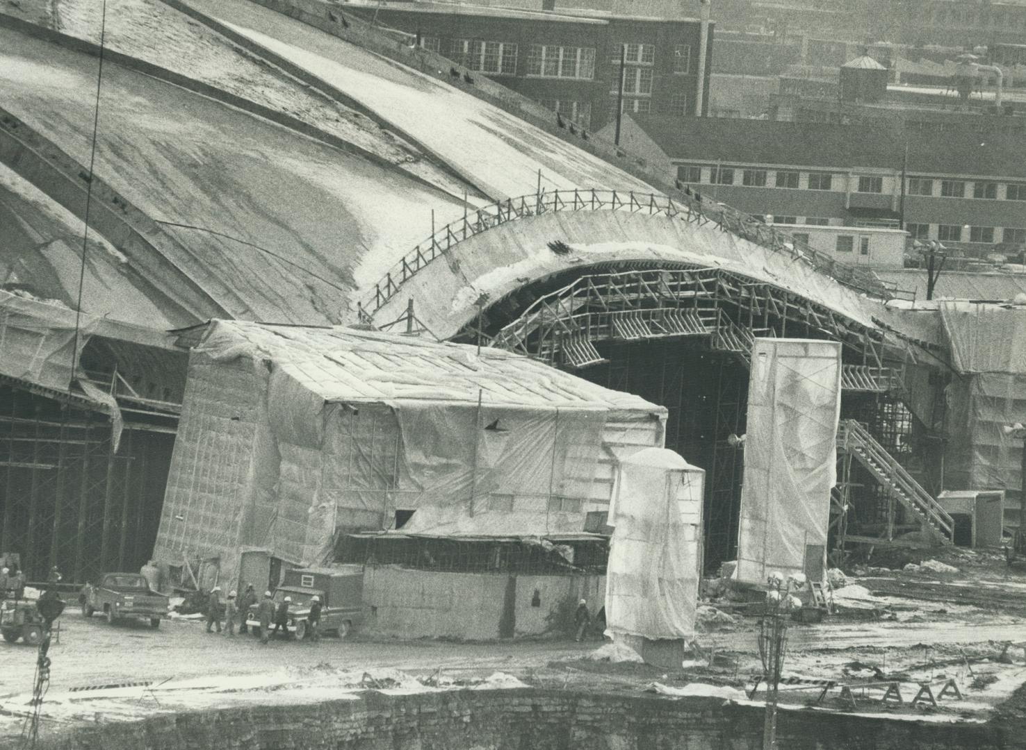 Sports - Olympics - (1976) - Montreal - Olympic Stadium - (Construction)