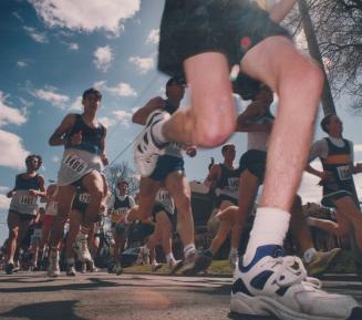 Annual mile race leaside