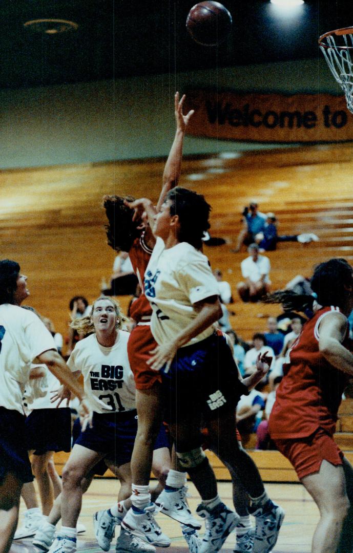 Canadian women prepared for Pan Am Games by playing U