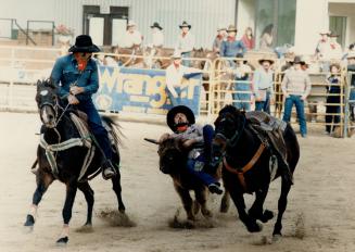 Steer wrestling