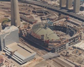 Sports - Stadiums - Canada - Ontario - Toronto - Skydome (Construction) 1988