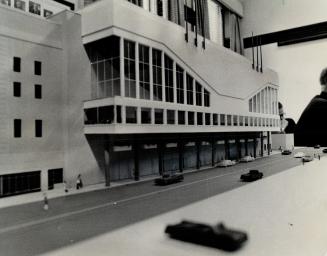 Maple Leaf Gardens' extension over street line on both Carlton St