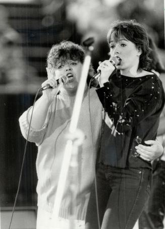 California Dreamin' at Forum. The Mamas and the Papas surfed into Ontario Place yesterday afternoon. On board were Elaine Spanky McFarlane (left) and Mackenzie Phillips