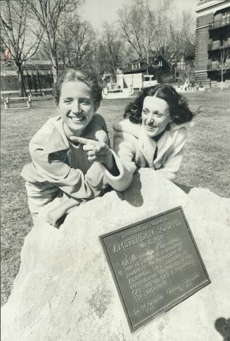 Bit of Amsterdam was discovered in Toronto by Hlif Svavarsdottir, left, and Rowena Greenwood, members of the Dutch National Ballet when they visited A(...)