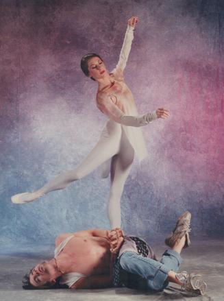 Friends in need, indeed! Gizella Witkowsky and Jeremy Ransom of the National Ballet of Canad perform in David Parson's The Need, wich premiered last n(...)