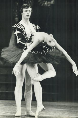 Swan Lake. Frank Augustyn, Karen Kain