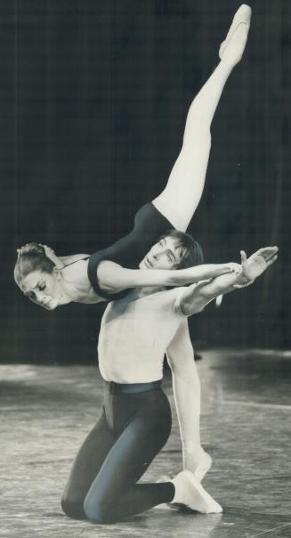 Francis Sinceretti and Susan Loehr danceda pas de deux from Gorge balanchine's Agon as the Dutch National Ballet made its North American debut at the (...)