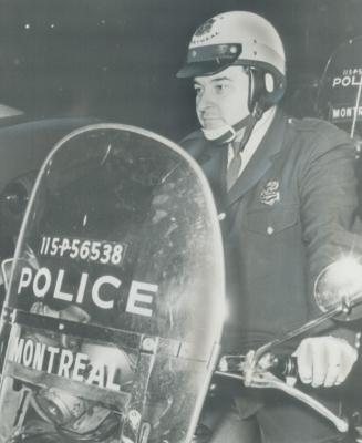 We had to take a stand and we did, Montreal Constable Gerald Radzichowsky says of the 16-hour strike by the police Tuesday. I am 32 years old, I have (...)