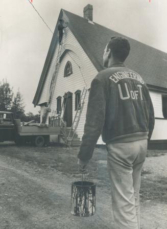 St. Anne's Anglican Church attended by Roosevelts was given new paint job for day by Rev. William Sharpe