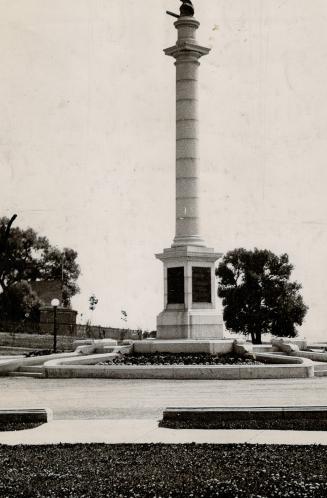 Wolfes monument on the plains of Abraham as recently fixed up by the Battlefields Commission