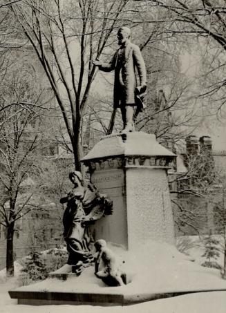 Canada - Ontario - Ottawa - Monuments