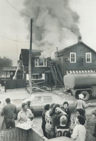 Fire guts terra cotta inn. Firemen battle blaze that destroyed the Terra Cotta Inn, well-known restaurant, 10 miles northwest of Brampton, early this (...)