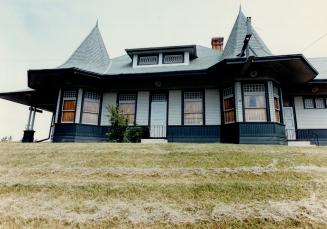 Whitby Station Gallery Henry and Victoria Sts also known as Base Line