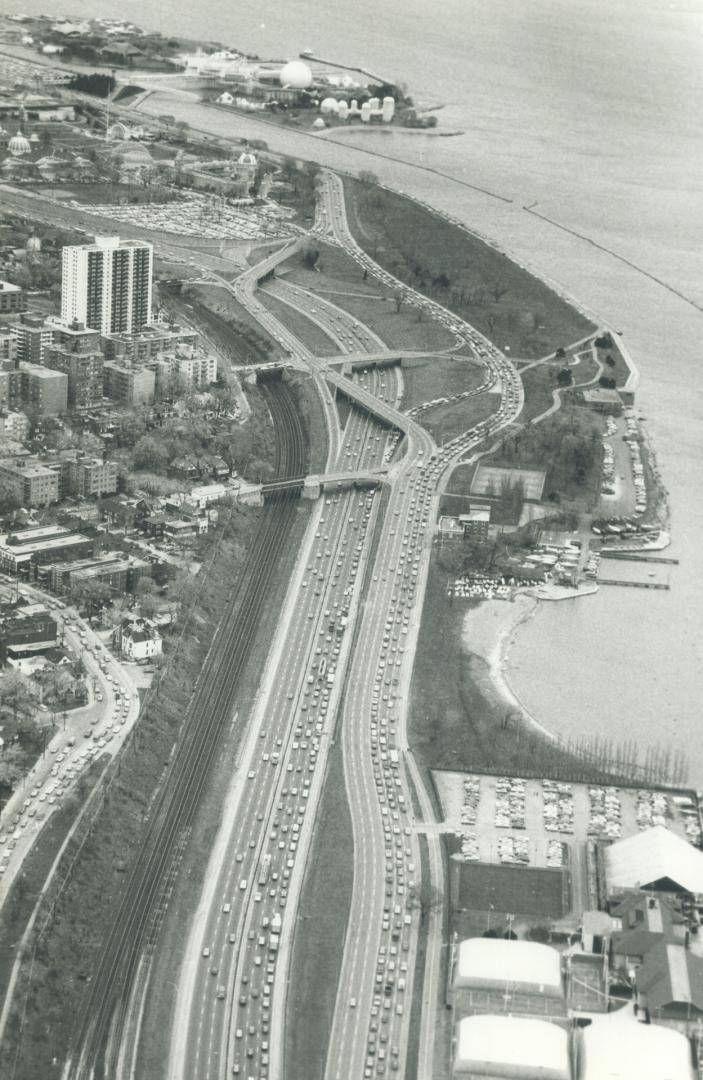 Traffic into Exhibition Stadium at 1:30 pm, Looking East along Lakeshore Blue and Gardiner Expressway