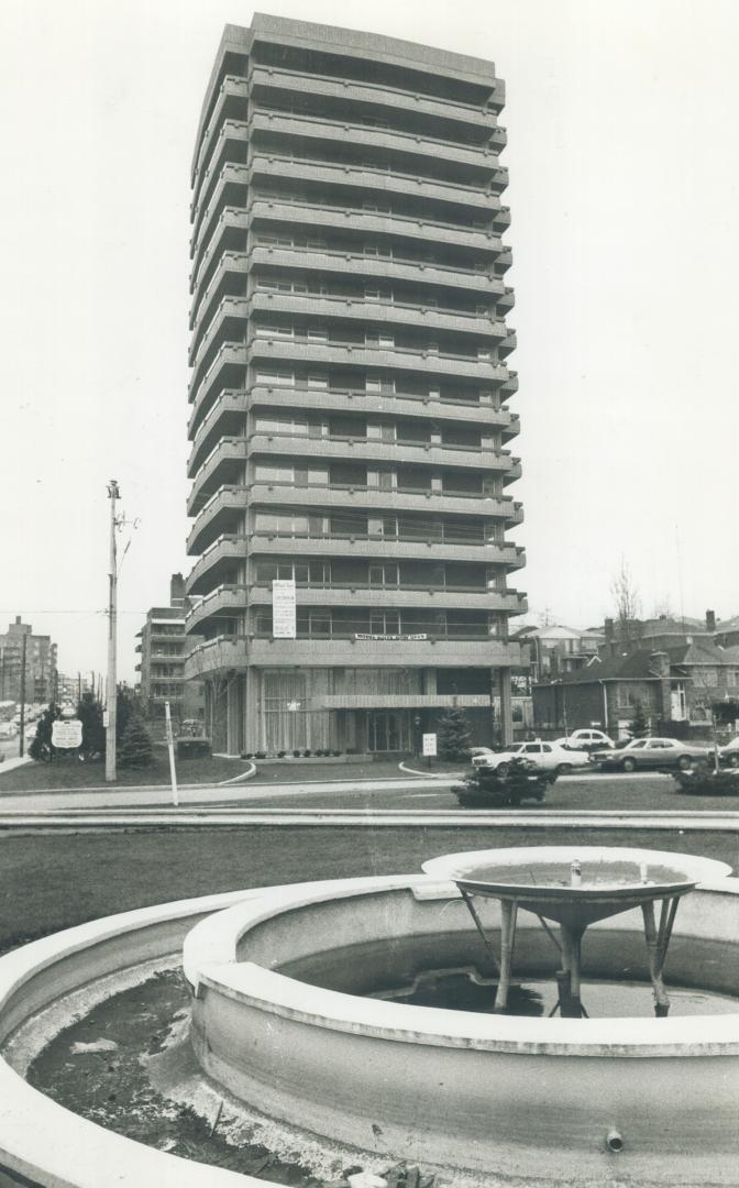 Hilhurst towers is a 14-storey apartment tower with only one apartment per floor